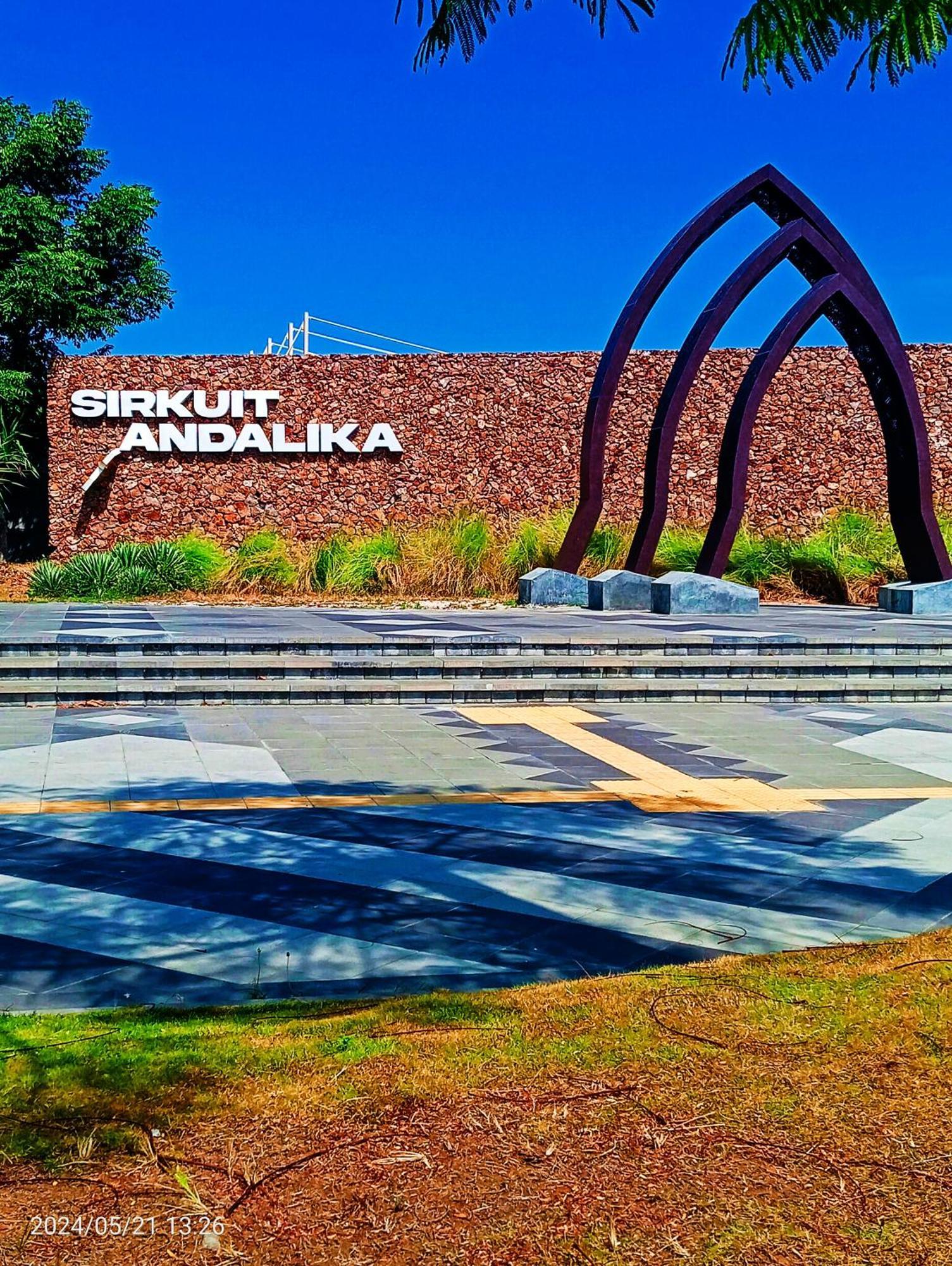 Sakila Homestay Kuta  Екстер'єр фото